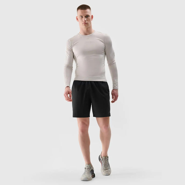 4F lühikesed püksid Train Beyond Limits