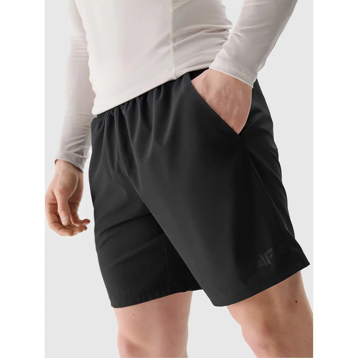 4F lühikesed püksid Train Beyond Limits