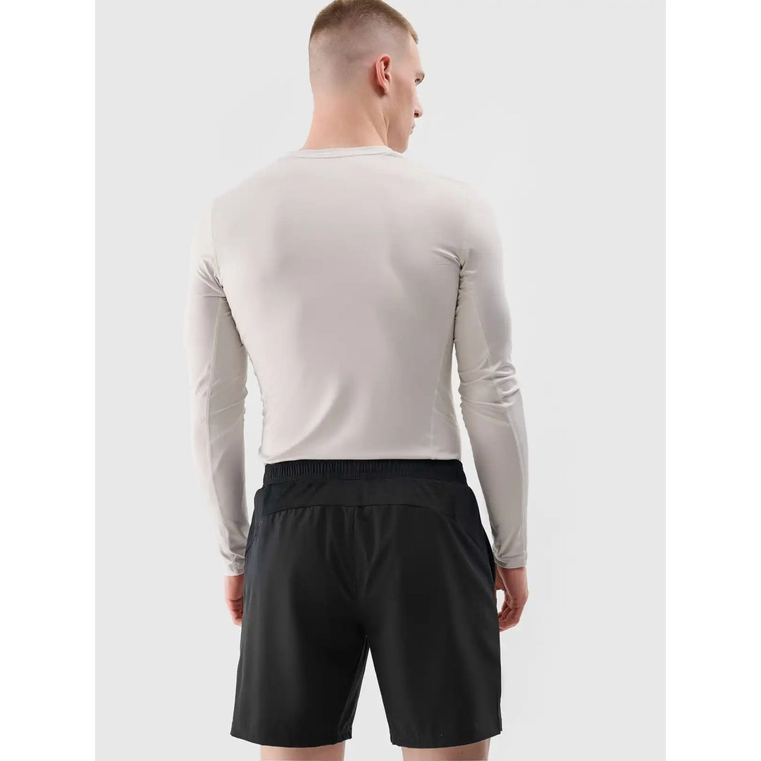 4F lühikesed püksid Train Beyond Limits