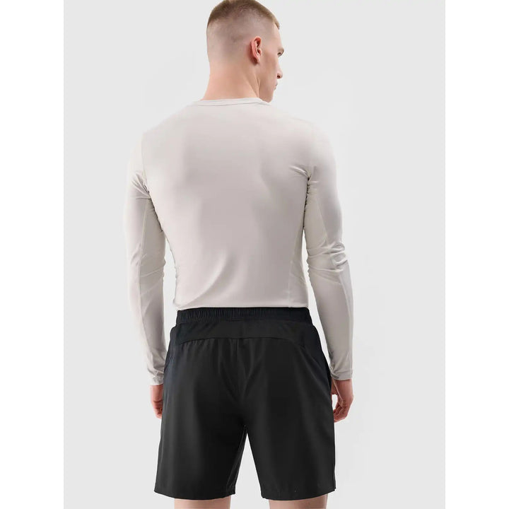 4F lühikesed püksid Train Beyond Limits