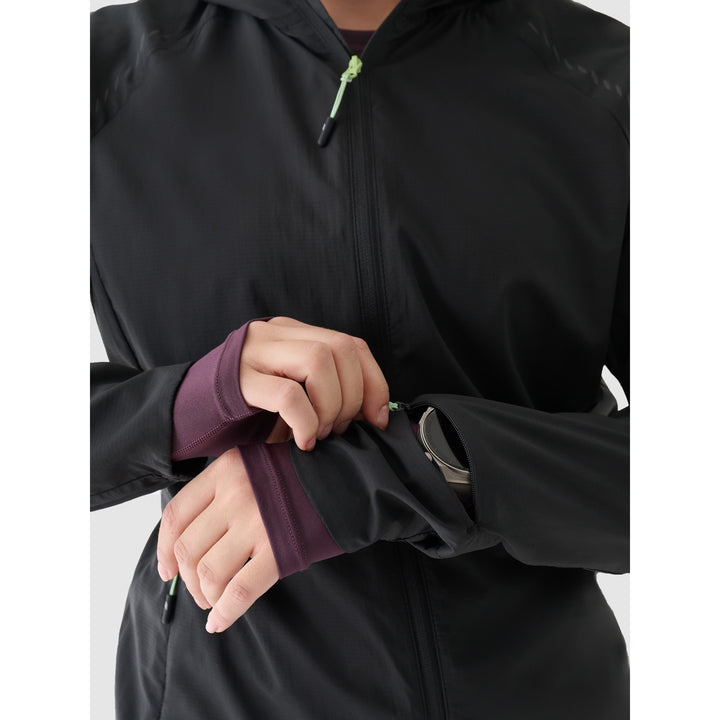 4F treeningjakk Lightweight Running Jacket