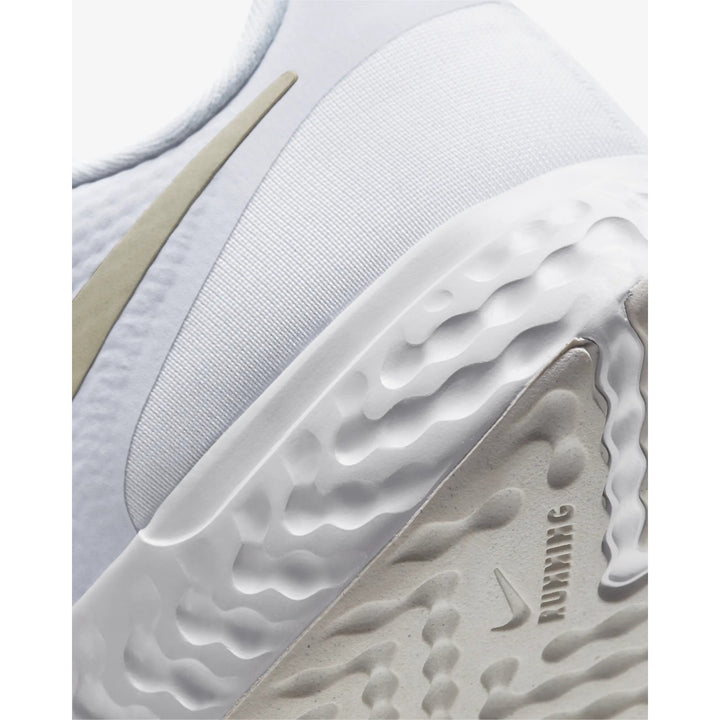 Nike jalats Revolution 5