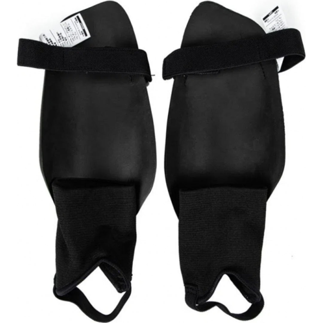 Nike jalgpallikaitsmed Charge