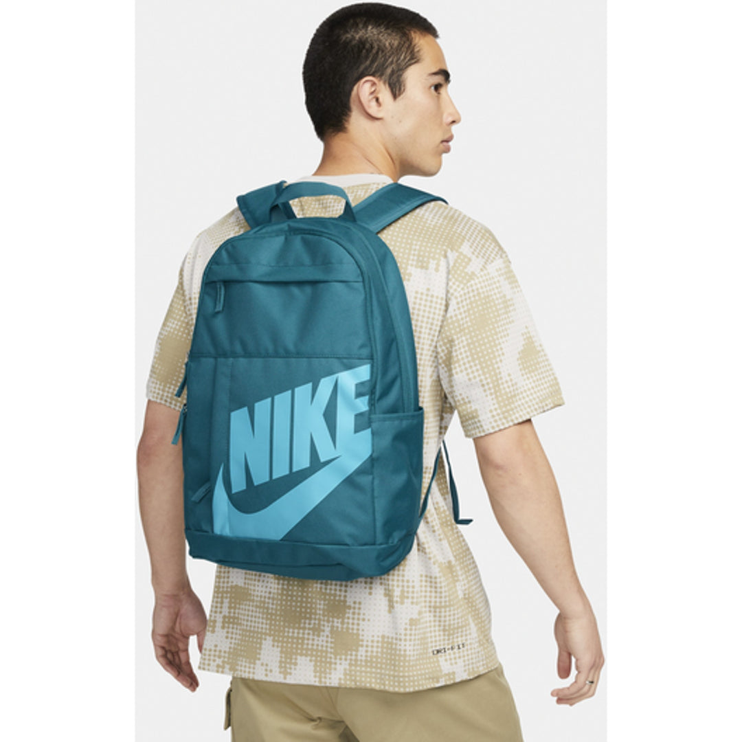Nike seljakott Elemental